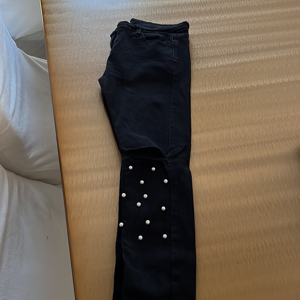 Black Pearl Jeans with Rips - Picture 3 of 5